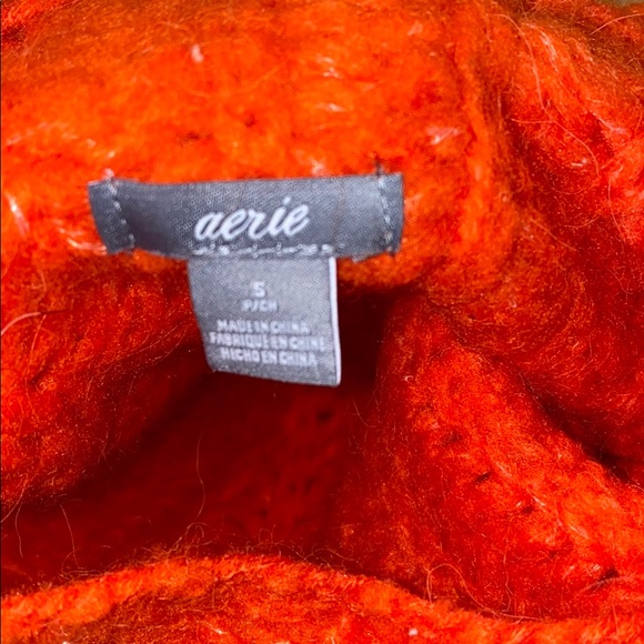 Aerie red turtleneck sweater - Picture 3 of 3